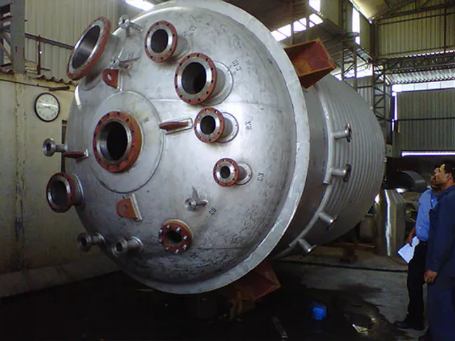 Royal Engineering Hub Chemical Industrial Reactor Product Image