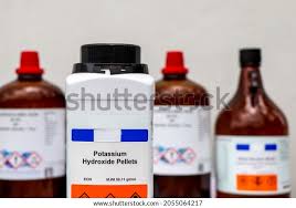 Lab Chemical - Potassium Hydroxide Pellets - Product Image