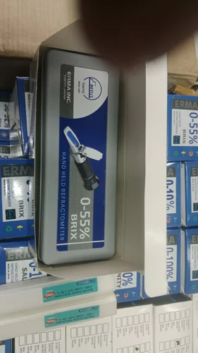 Urea Refractometer 0-55 % Brix - Product Image