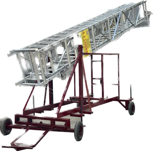 Industrial Aluminum Telescopic Ladder - Product Image 2