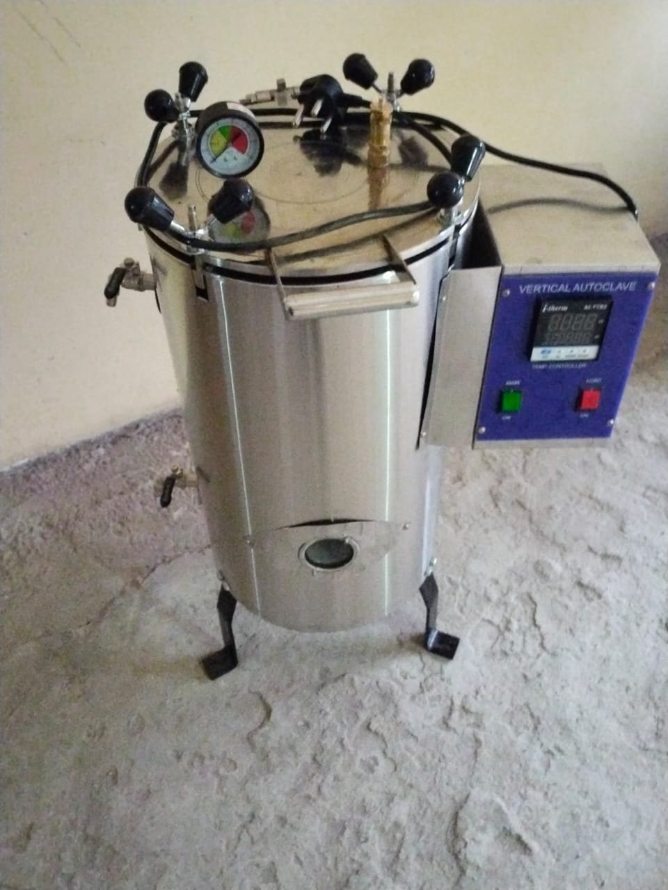 Semi Automatic Vertical Autoclave Viotech - Product Image 2